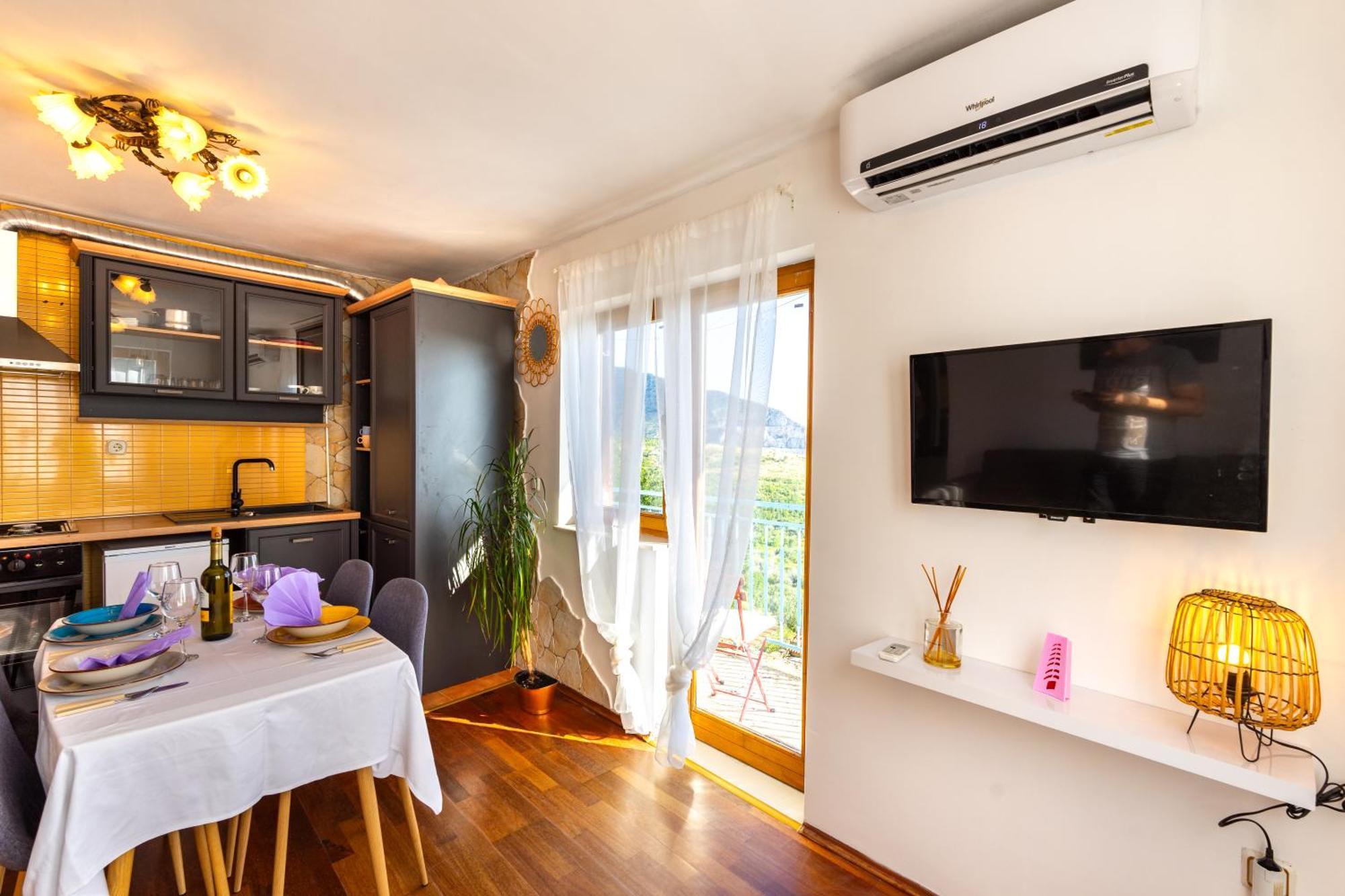 Olive Garden House In Zrnovnica With A View & Bbq Βίλα Εξωτερικό φωτογραφία